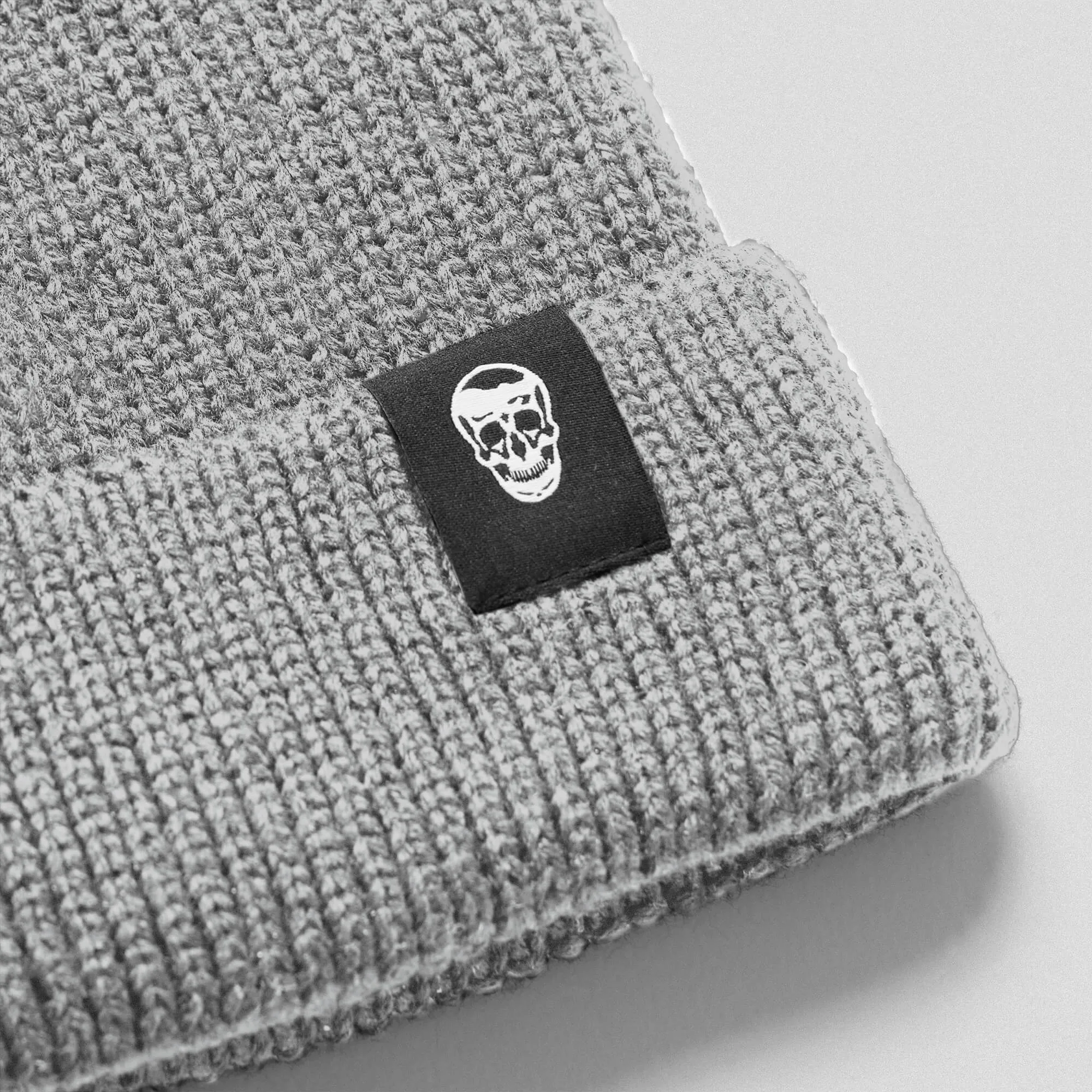 Ribbed Knit Skull Beanie - Gray
