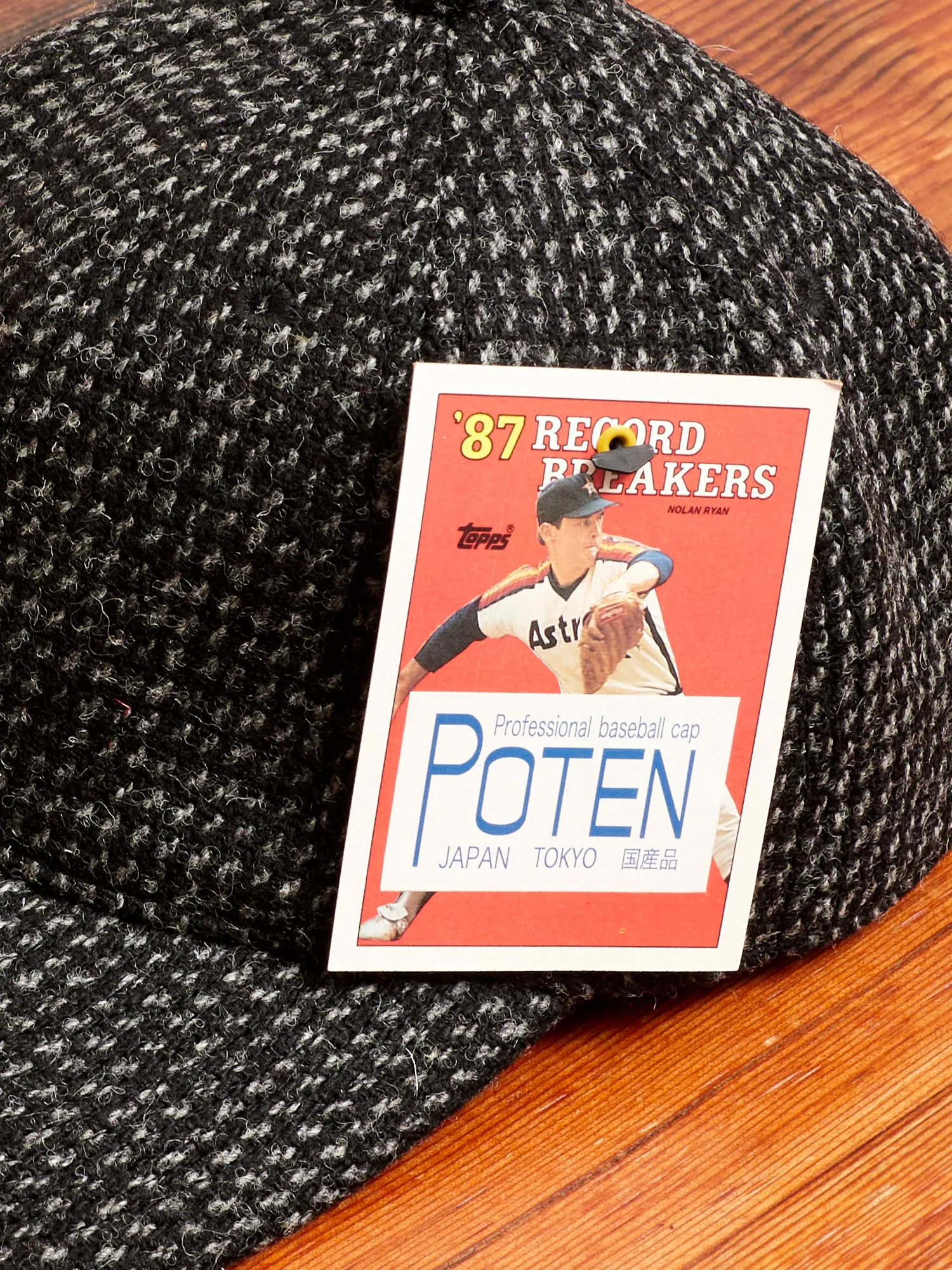 Tweed Cap in Grey Dots
